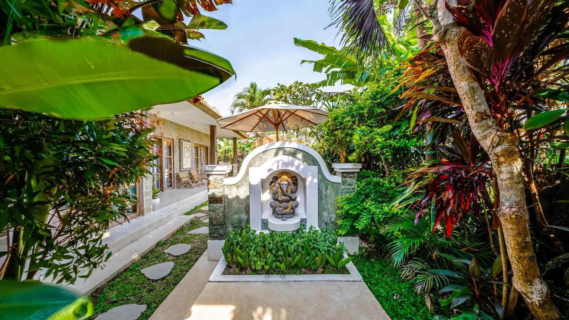 Nyaman Villas By Evdekimi Ubud 0*,  Indonesien